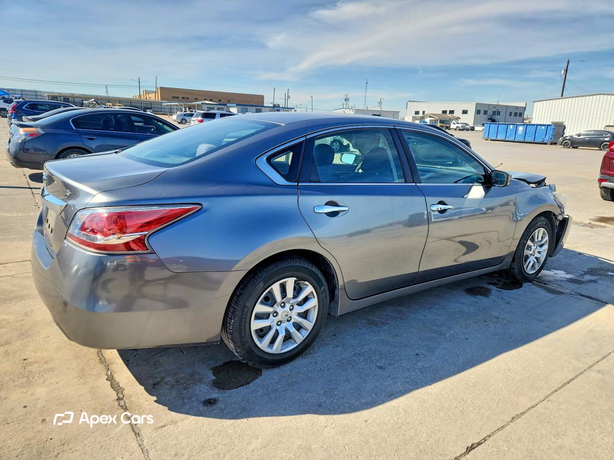 Nissan Altima 2015