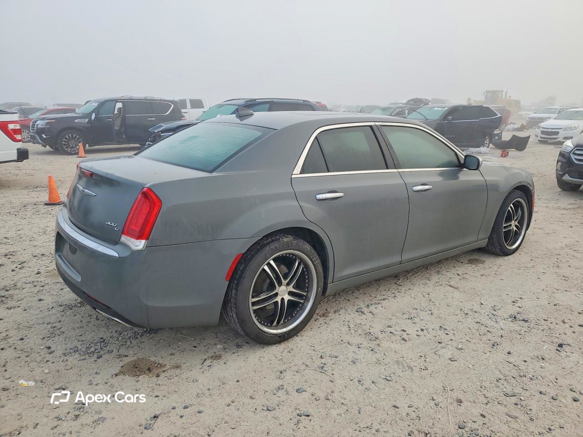 Chrysler 300 2017
