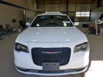 Chrysler 300 2023