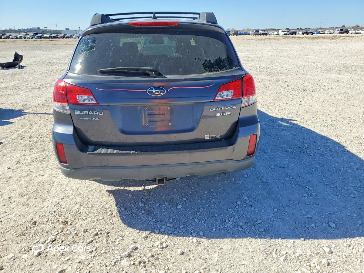 Subaru Outback 2012