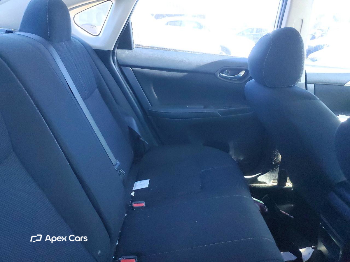 Nissan Sentra 2018