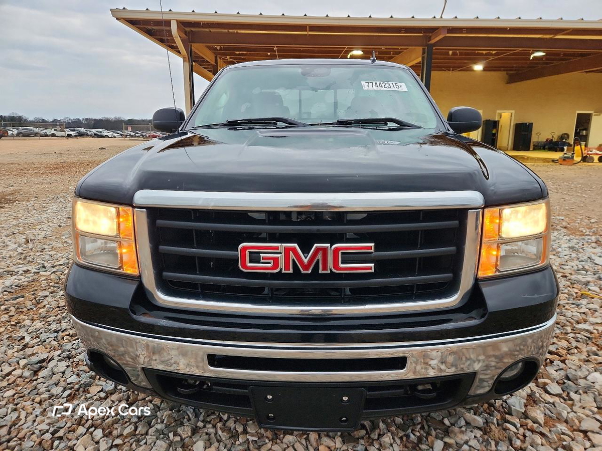GMC Sierra 2011