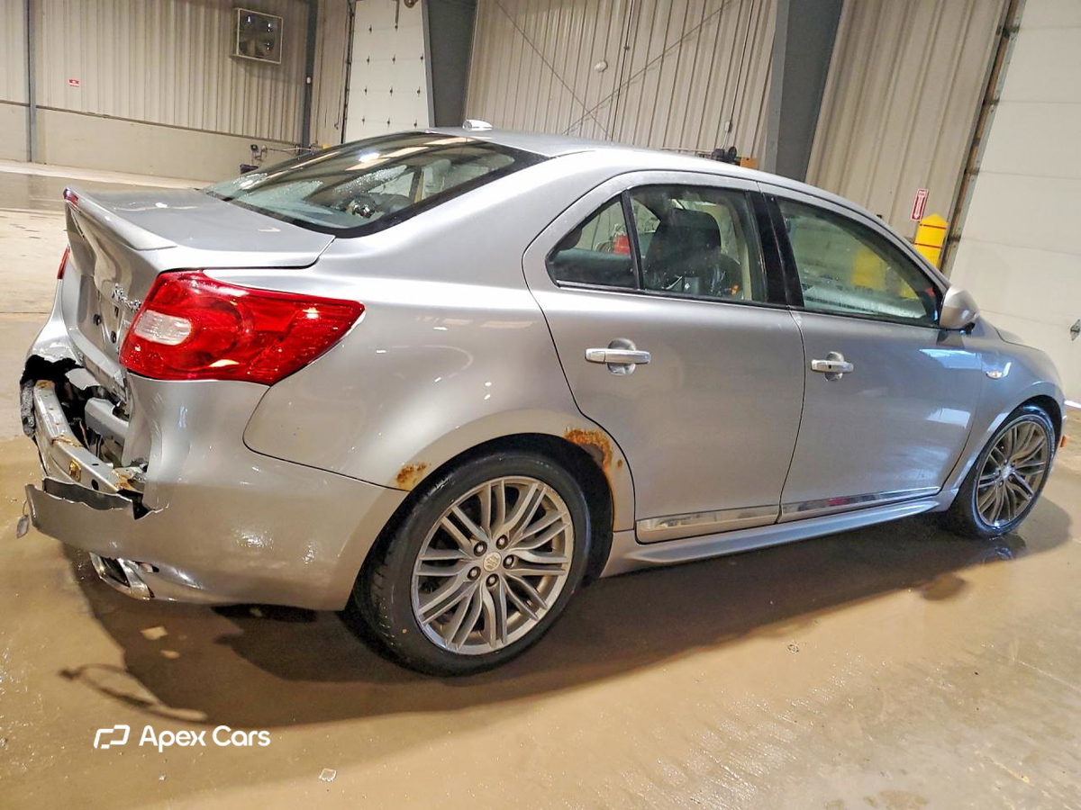 Suzuki Kizashi 2011