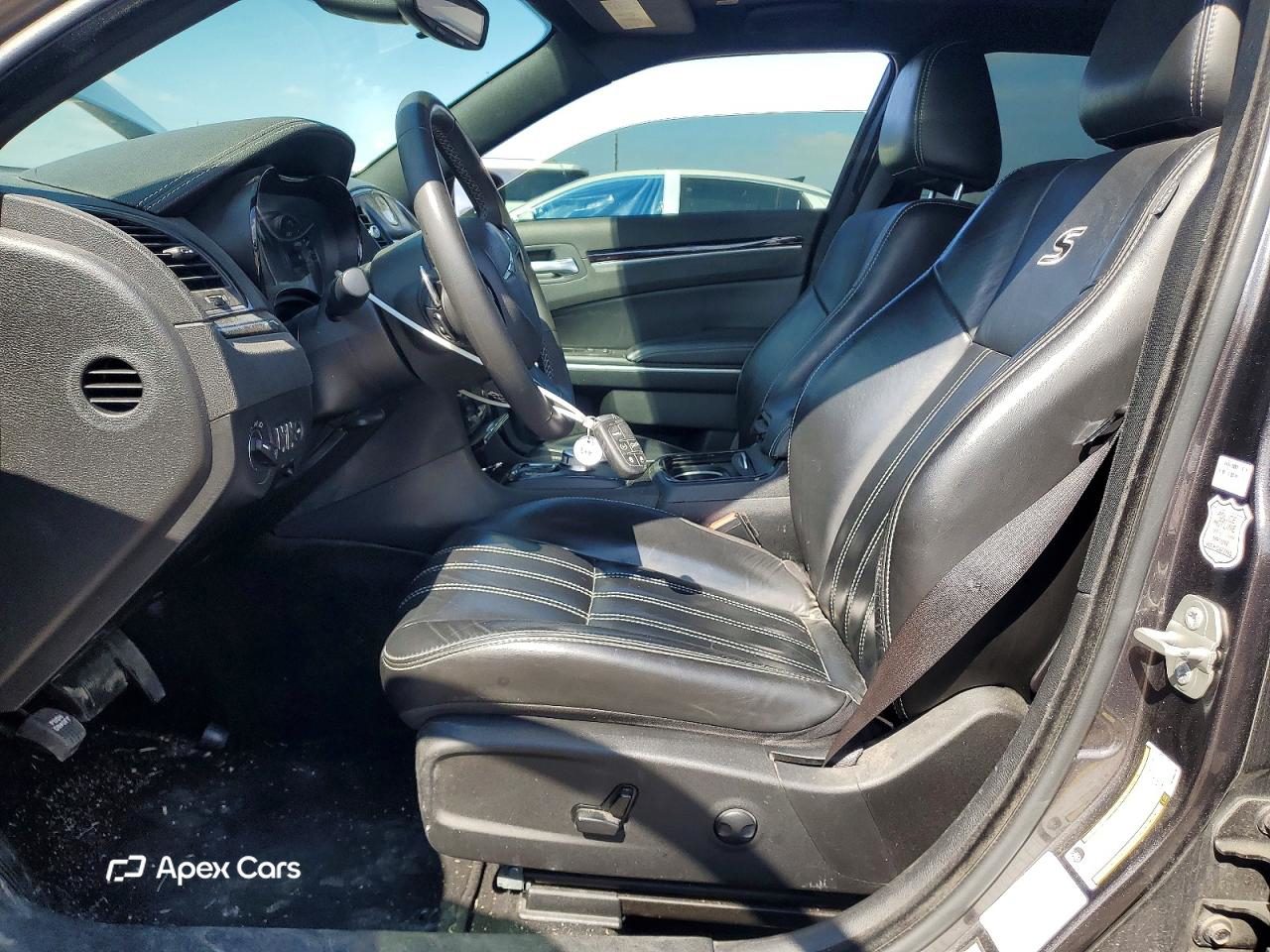 Chrysler 300 2023