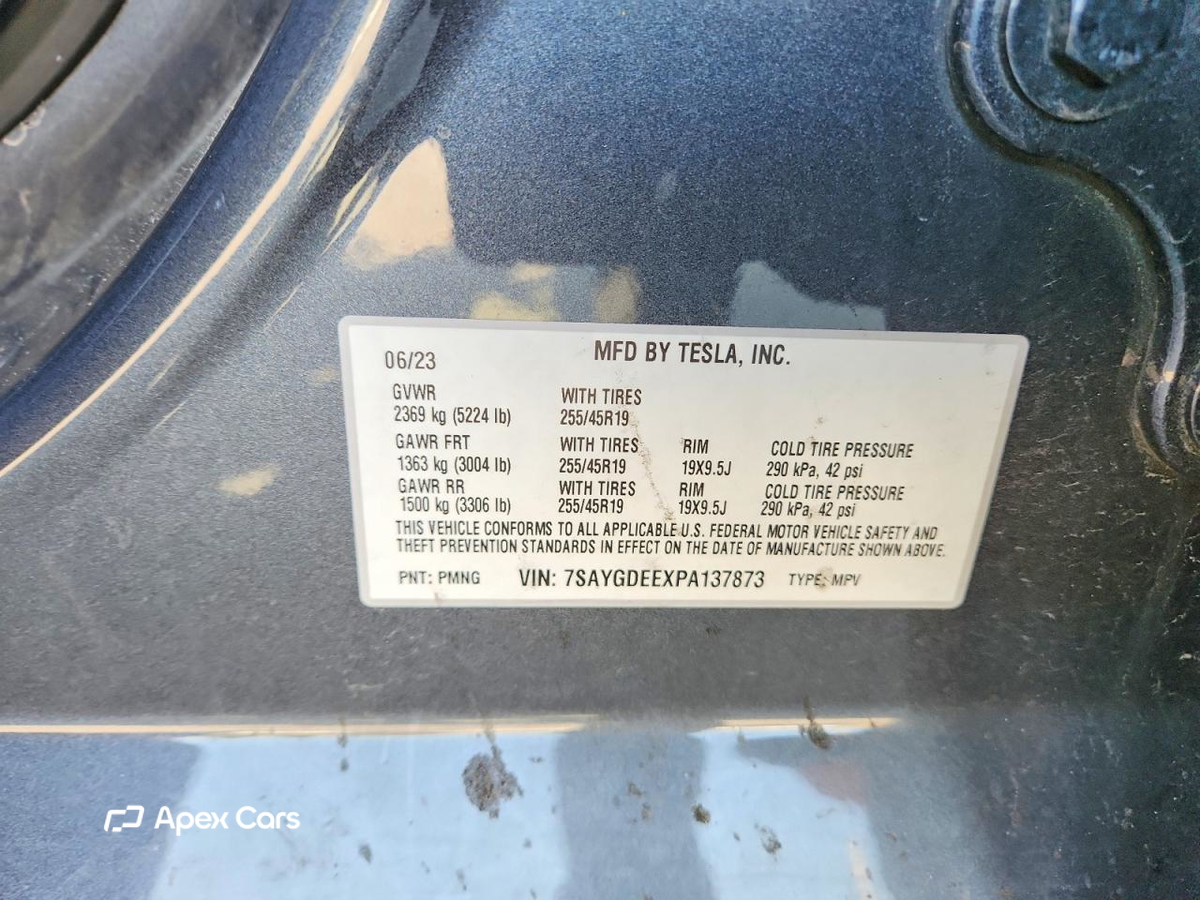Tesla Model Y 2023