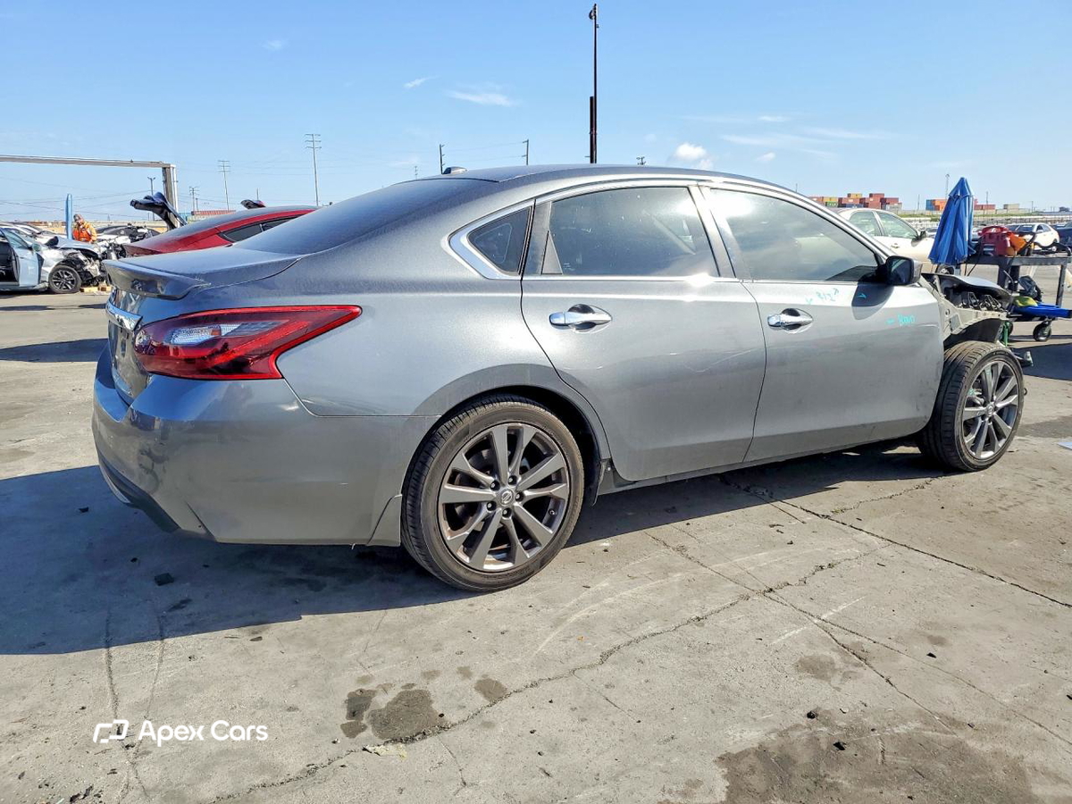 Nissan Altima 2018