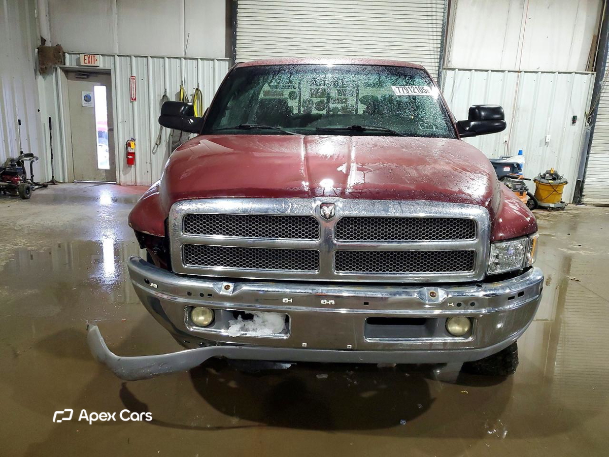 Dodge RAM 2000