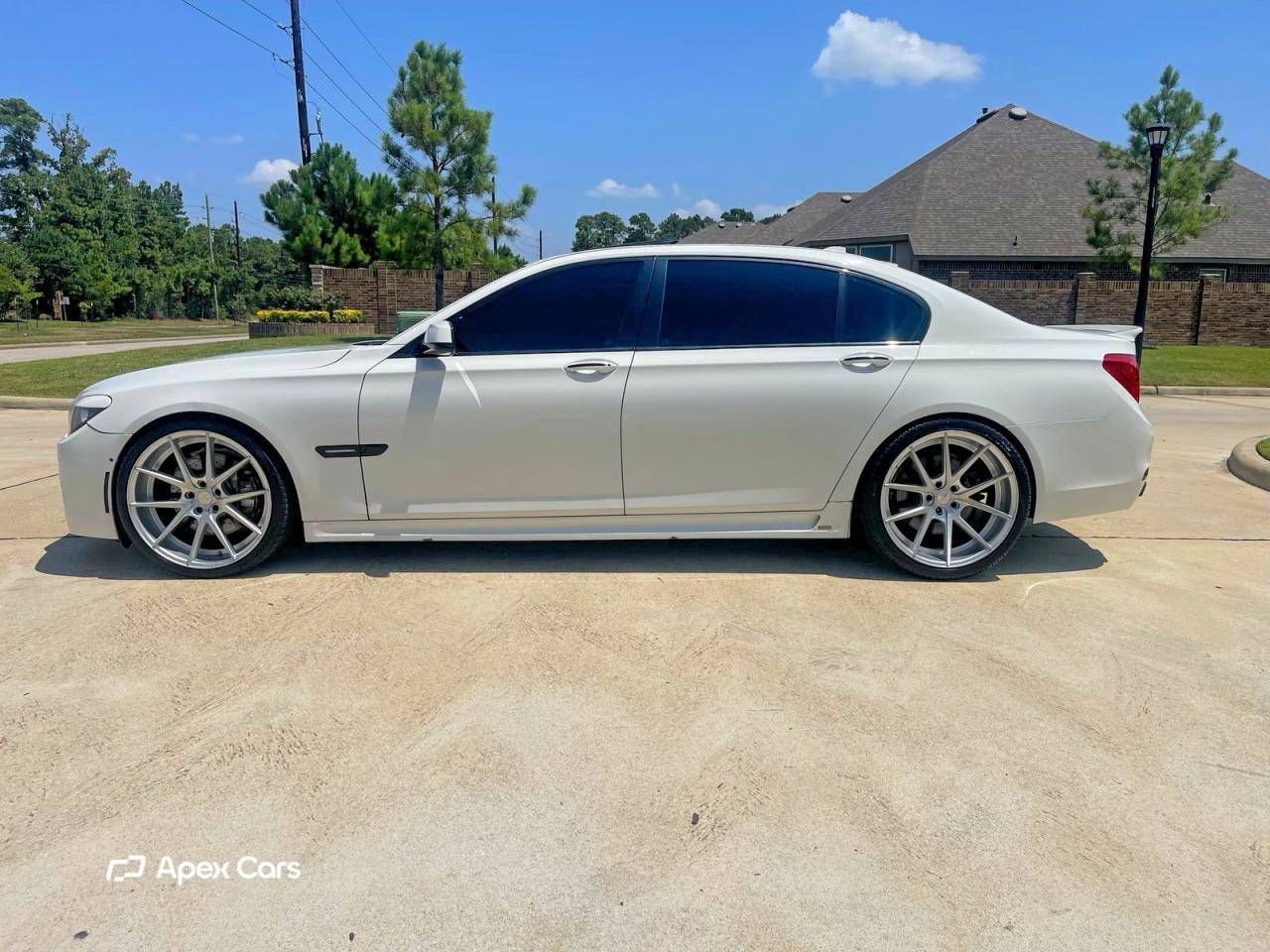 BMW Series 7 2010