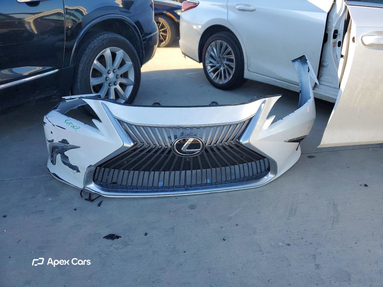 Lexus ES 2019