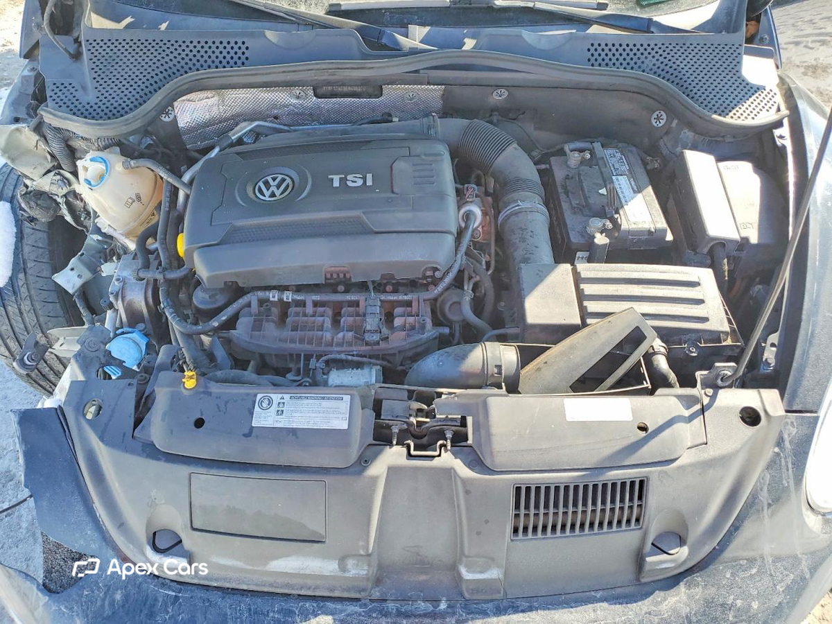 Volkswagen Beetle 2014