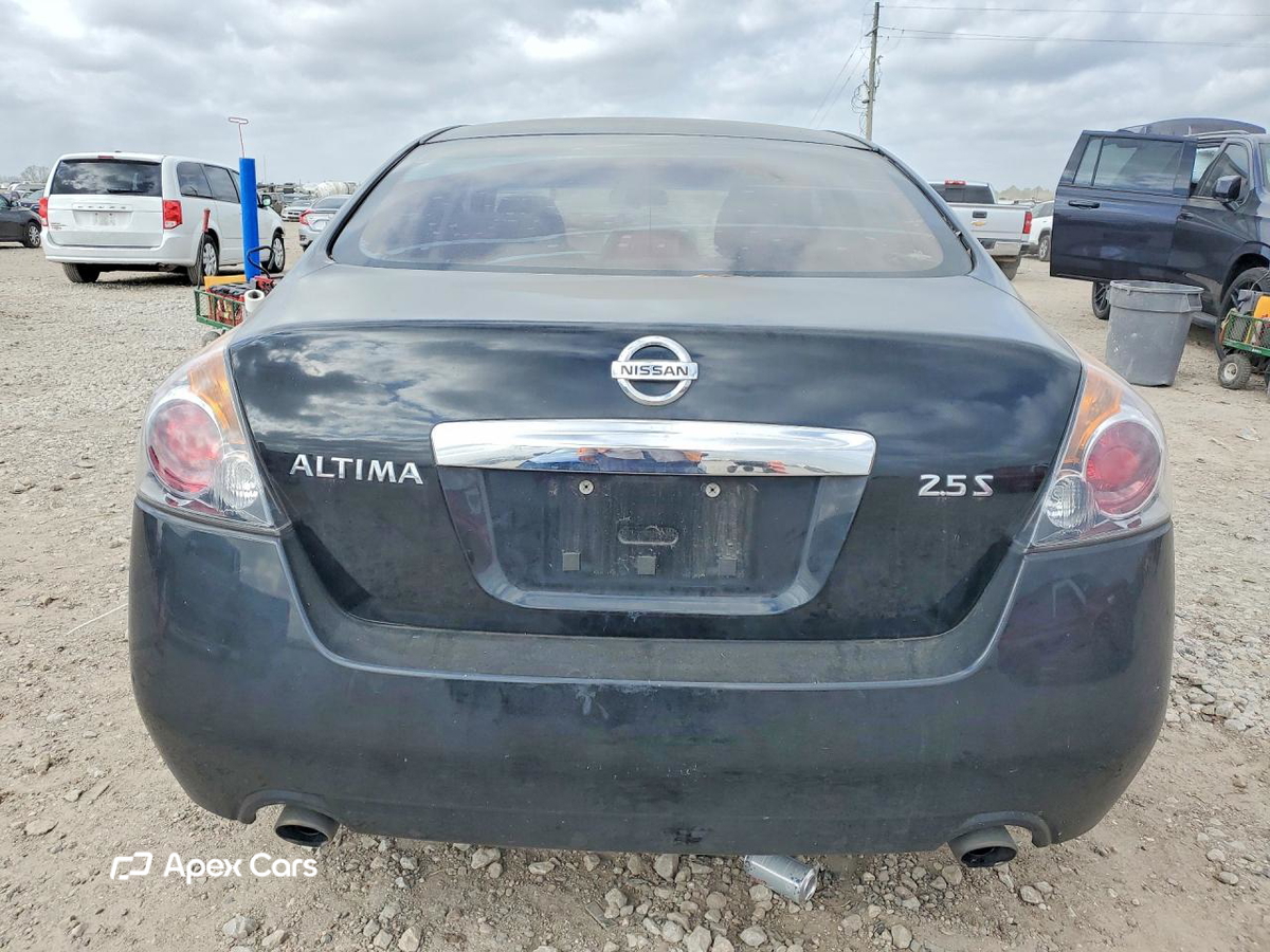 Nissan Altima 2012