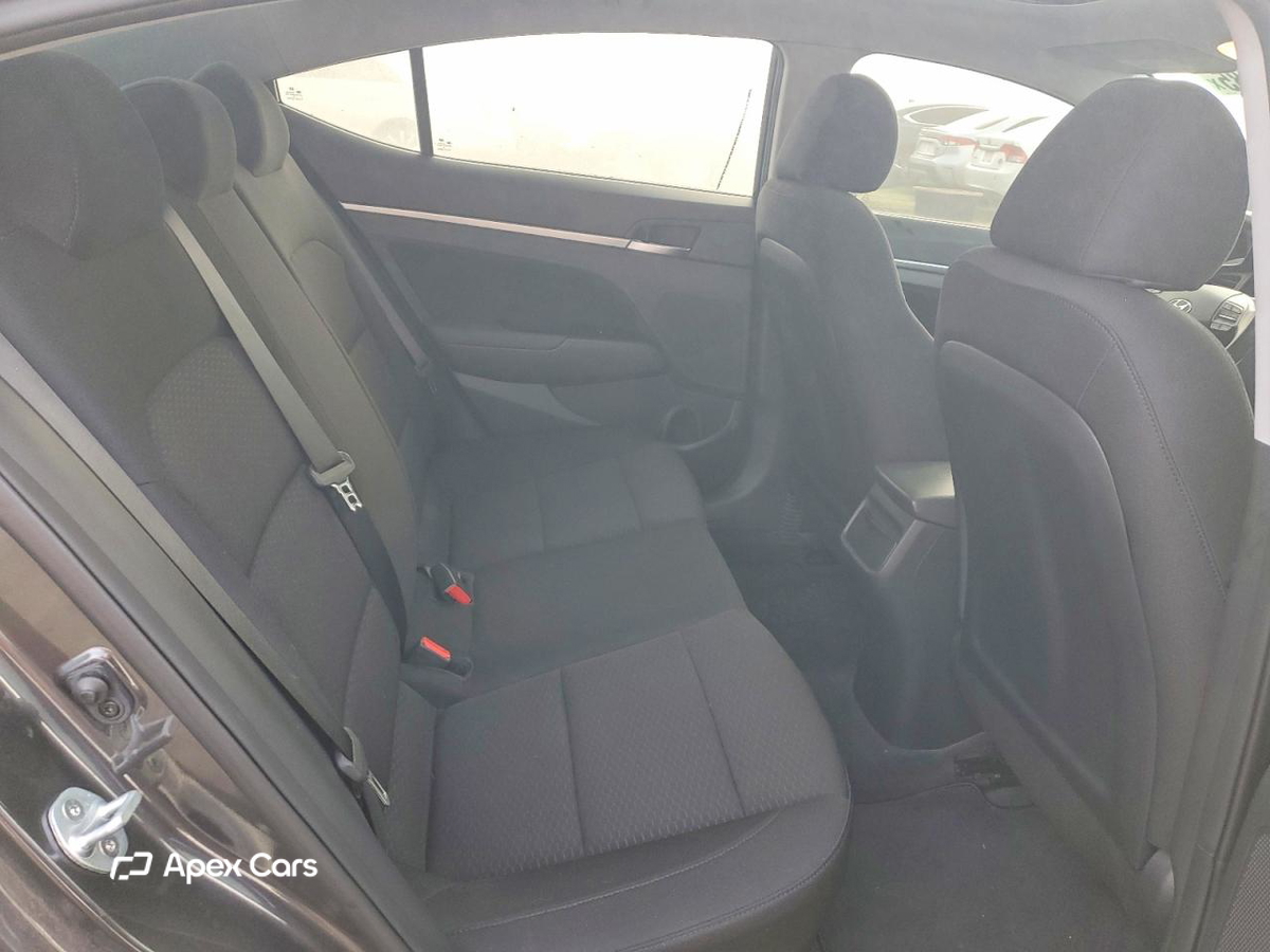 Hyundai Elantra 2020