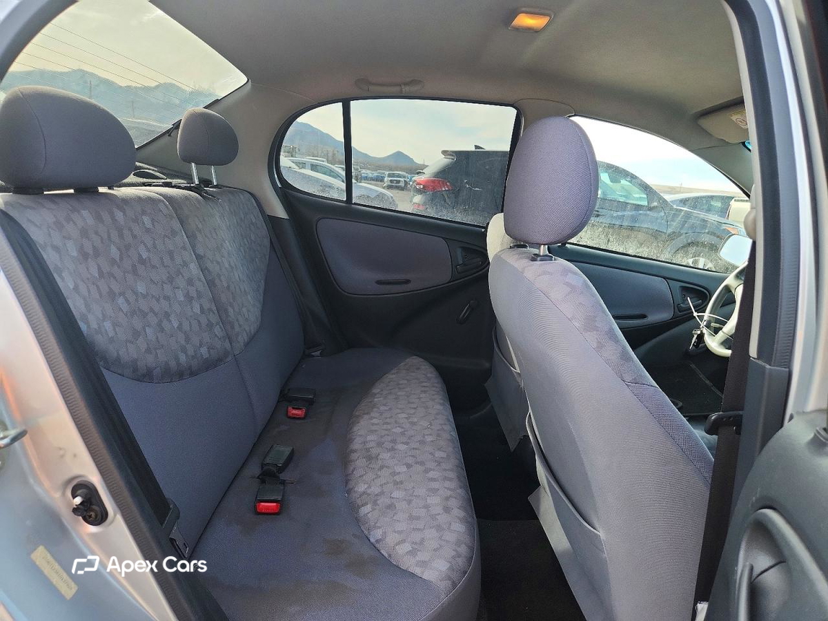 Toyota Echo 2001