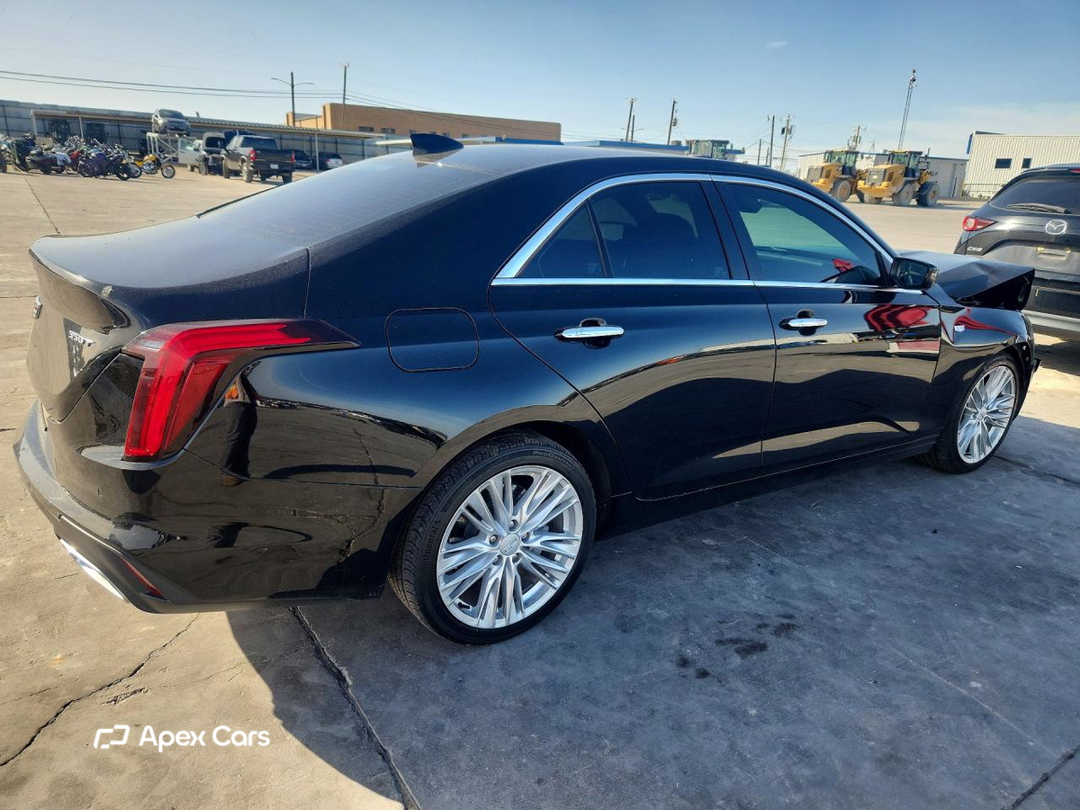 Cadillac CT4 2024