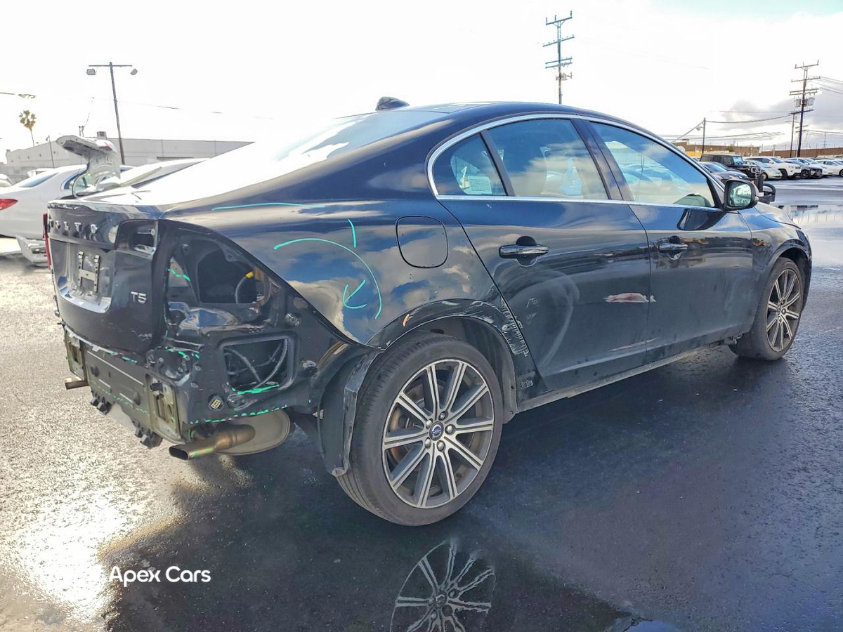 Volvo S60 2015