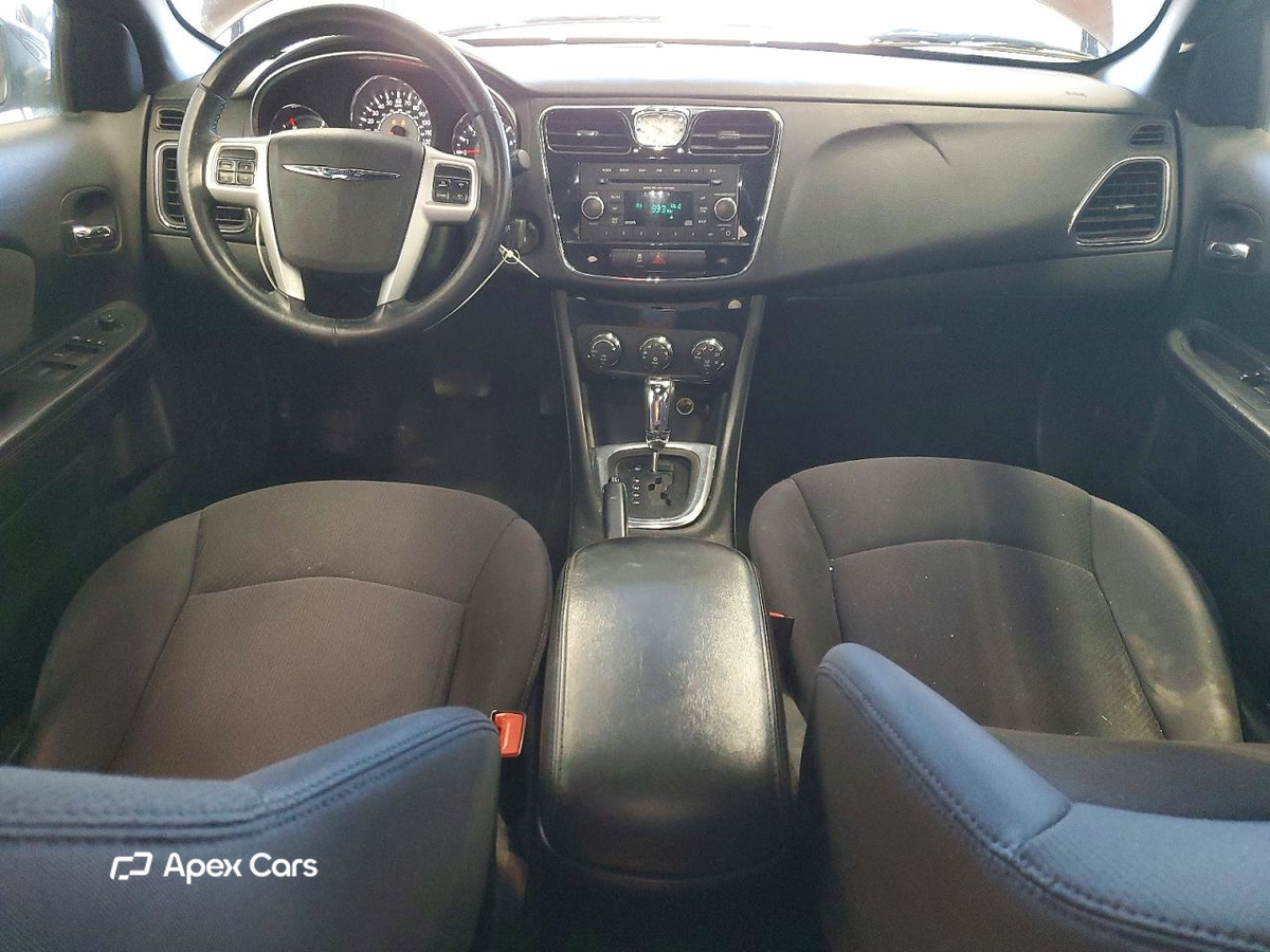 Chrysler 200 2013