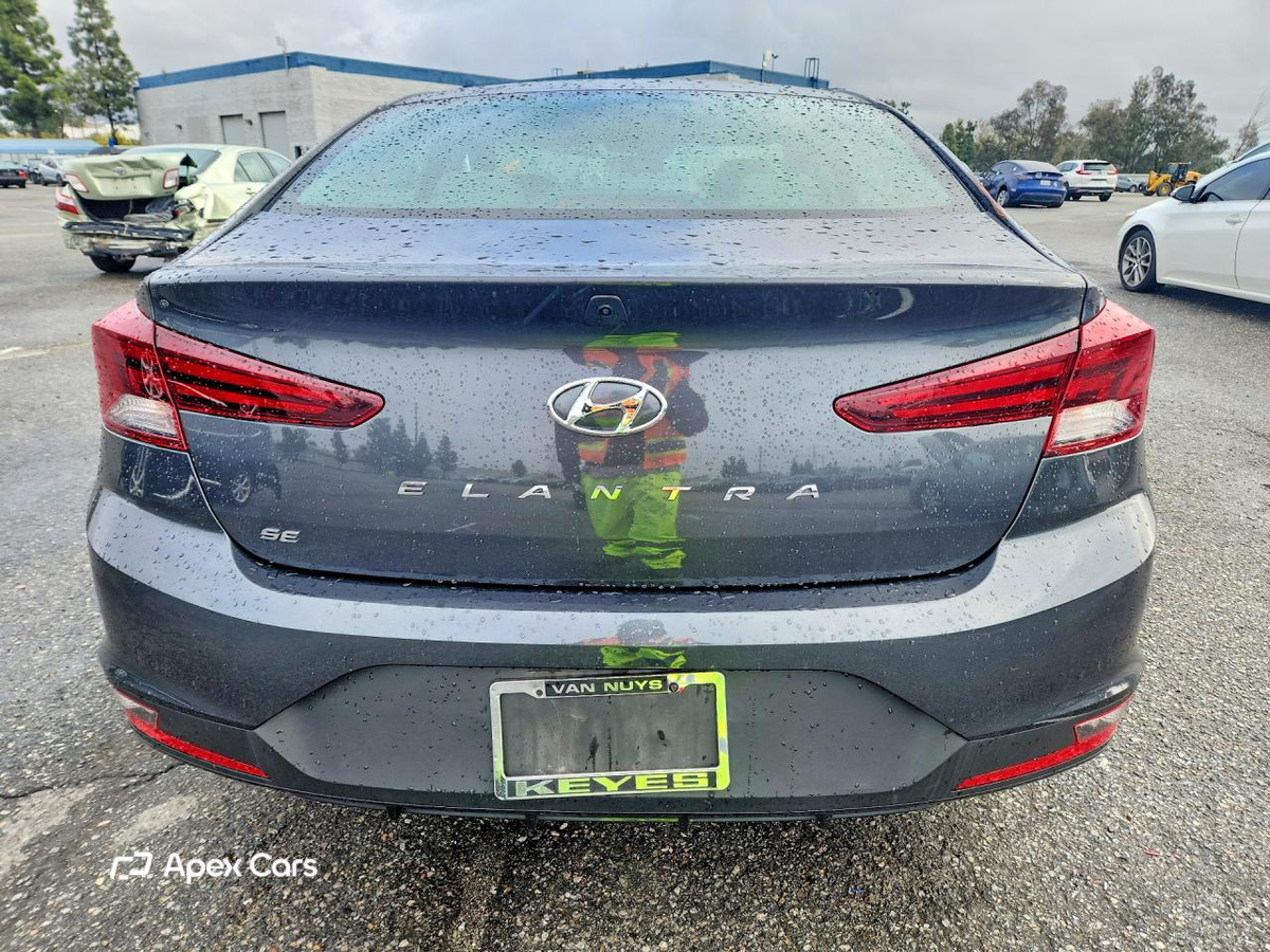 Hyundai Elantra 2020