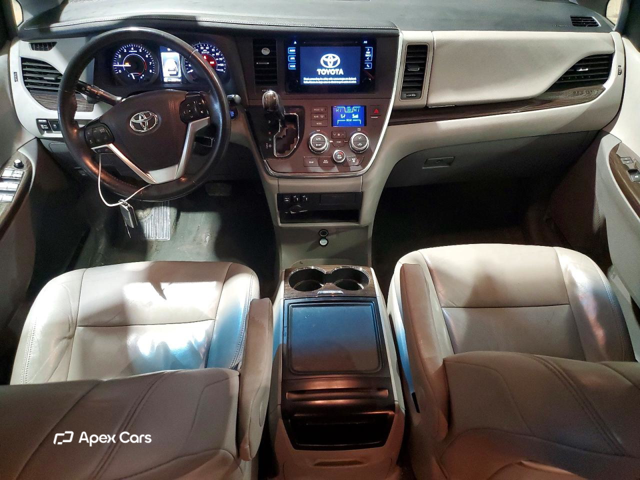 Toyota Sienna 2016