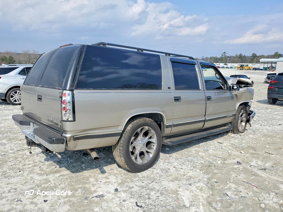 Chevrolet Suburban 1999