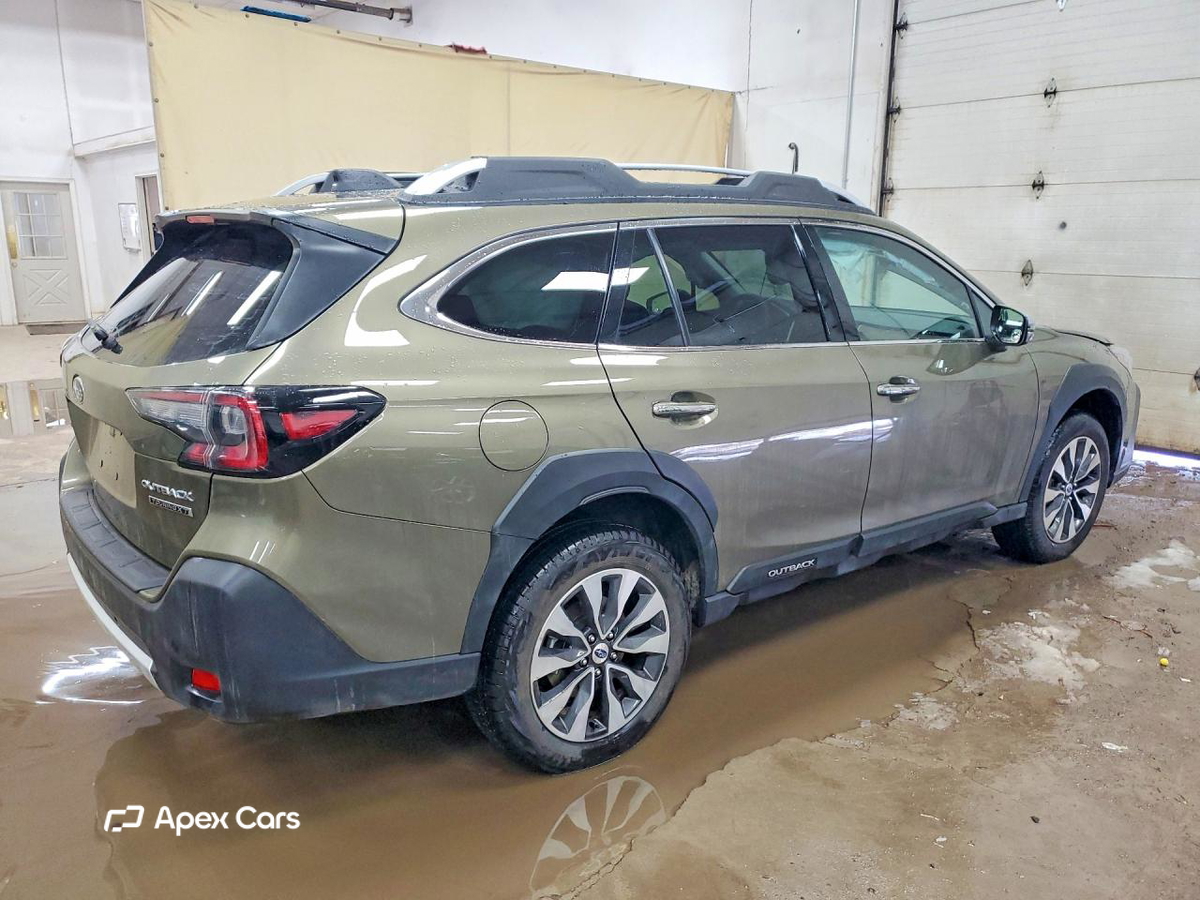 Subaru Outback 2025