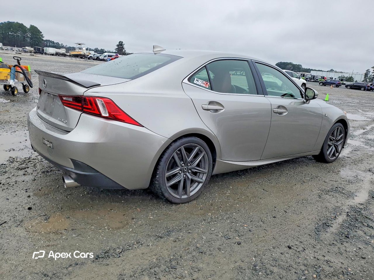 Lexus IS 2015