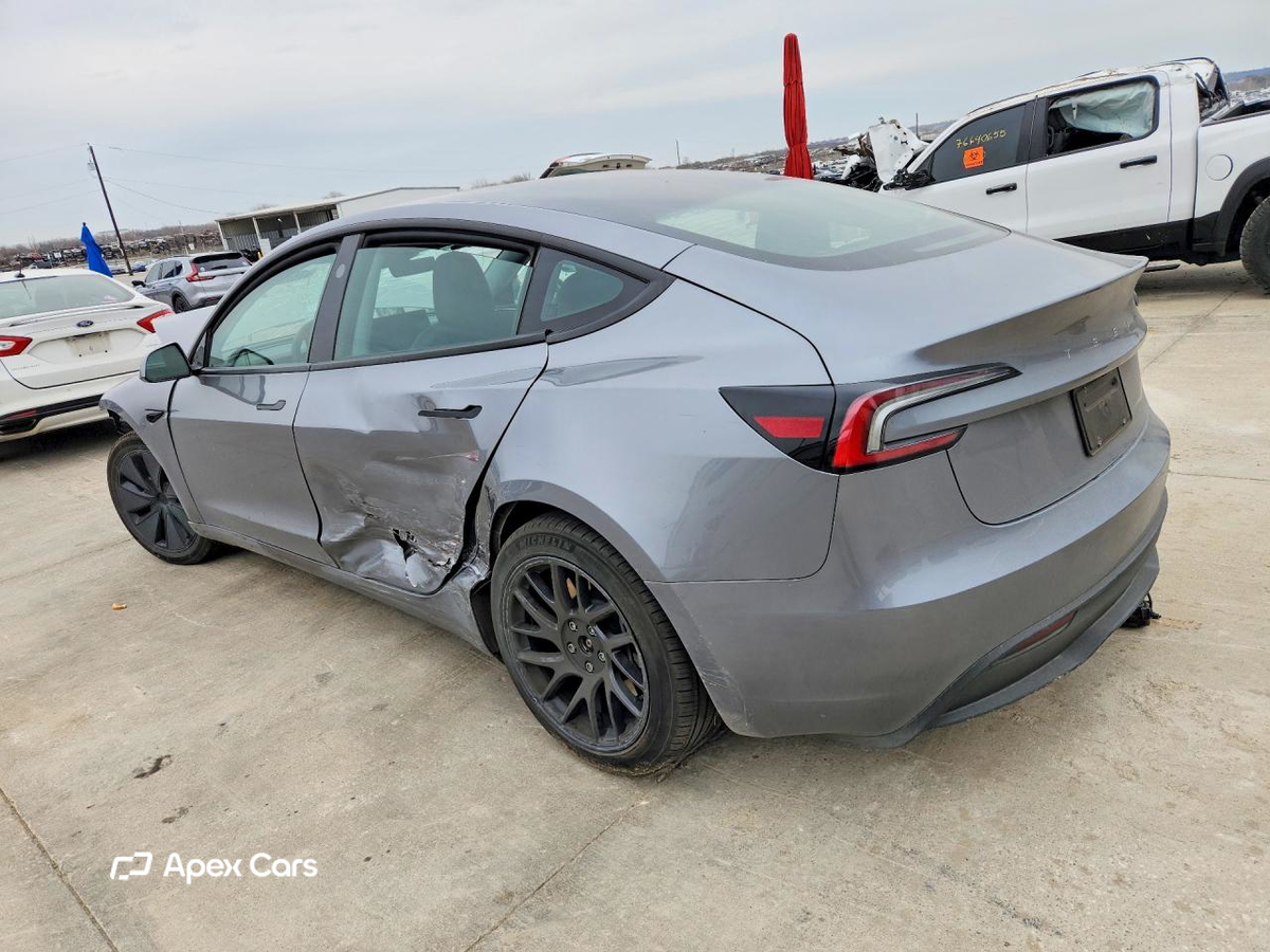 Tesla Model 3 2025