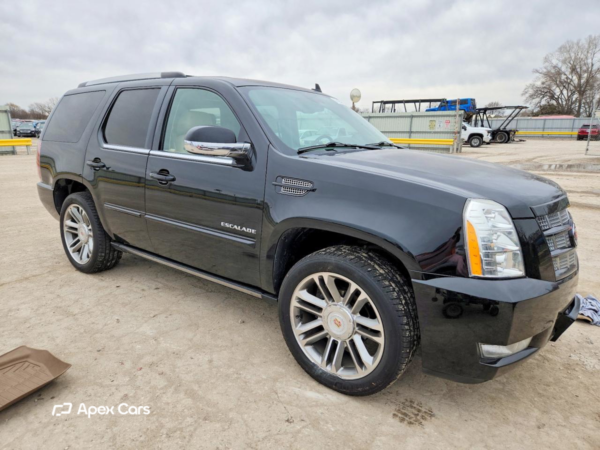 Cadillac Escalade 2014