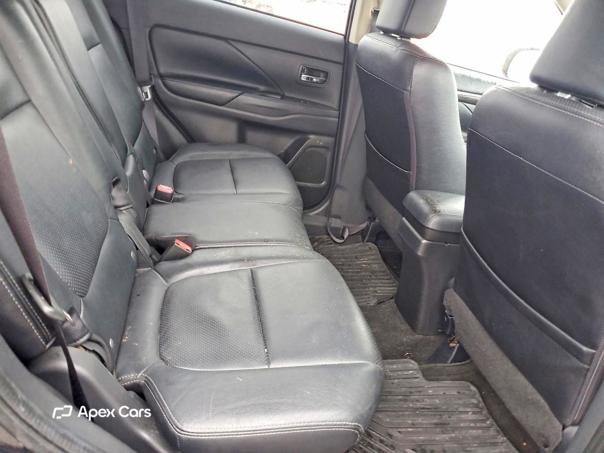 Mitsubishi Outlander 2016