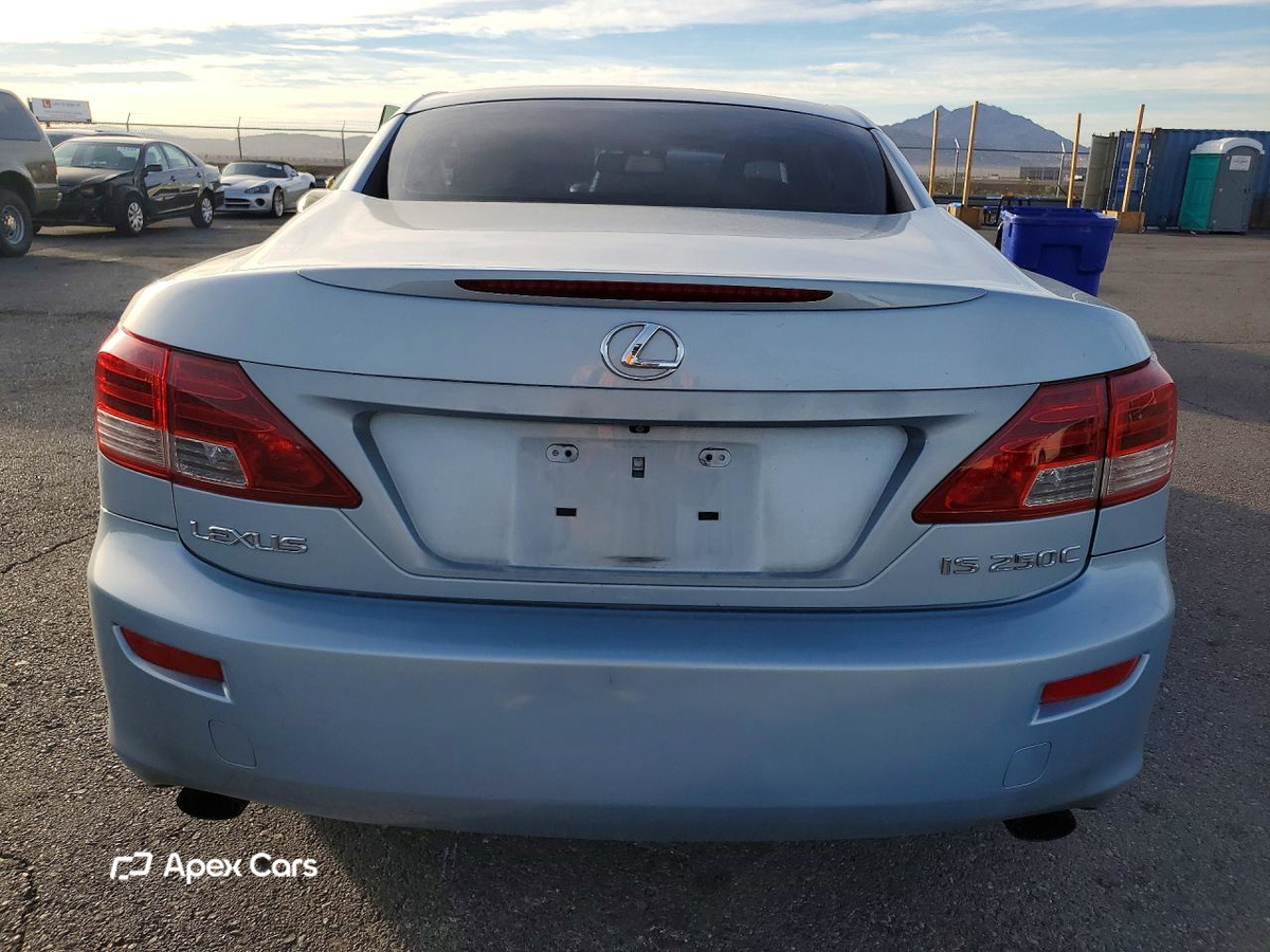 Lexus IS 2010
