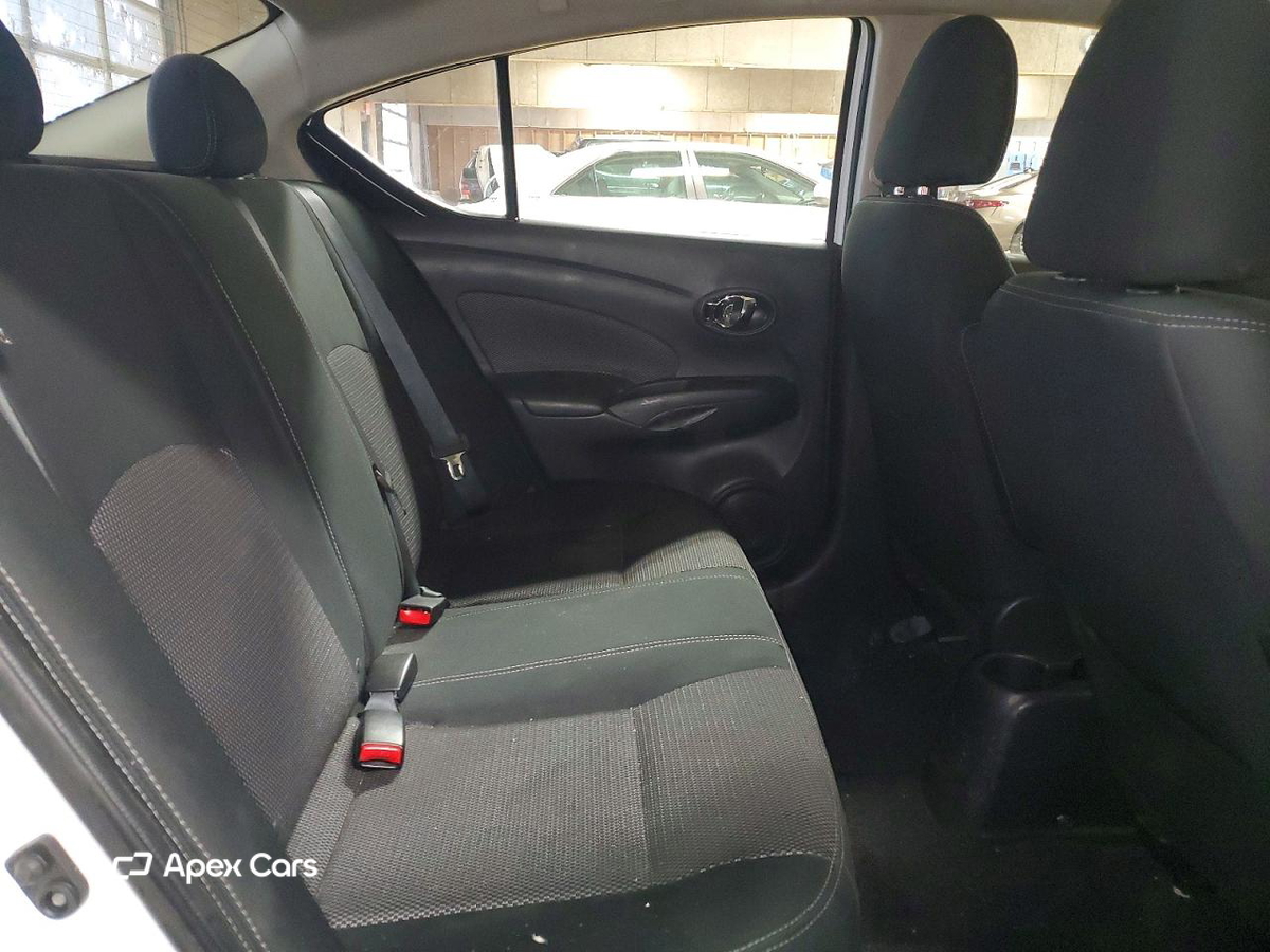 Nissan Versa 2018