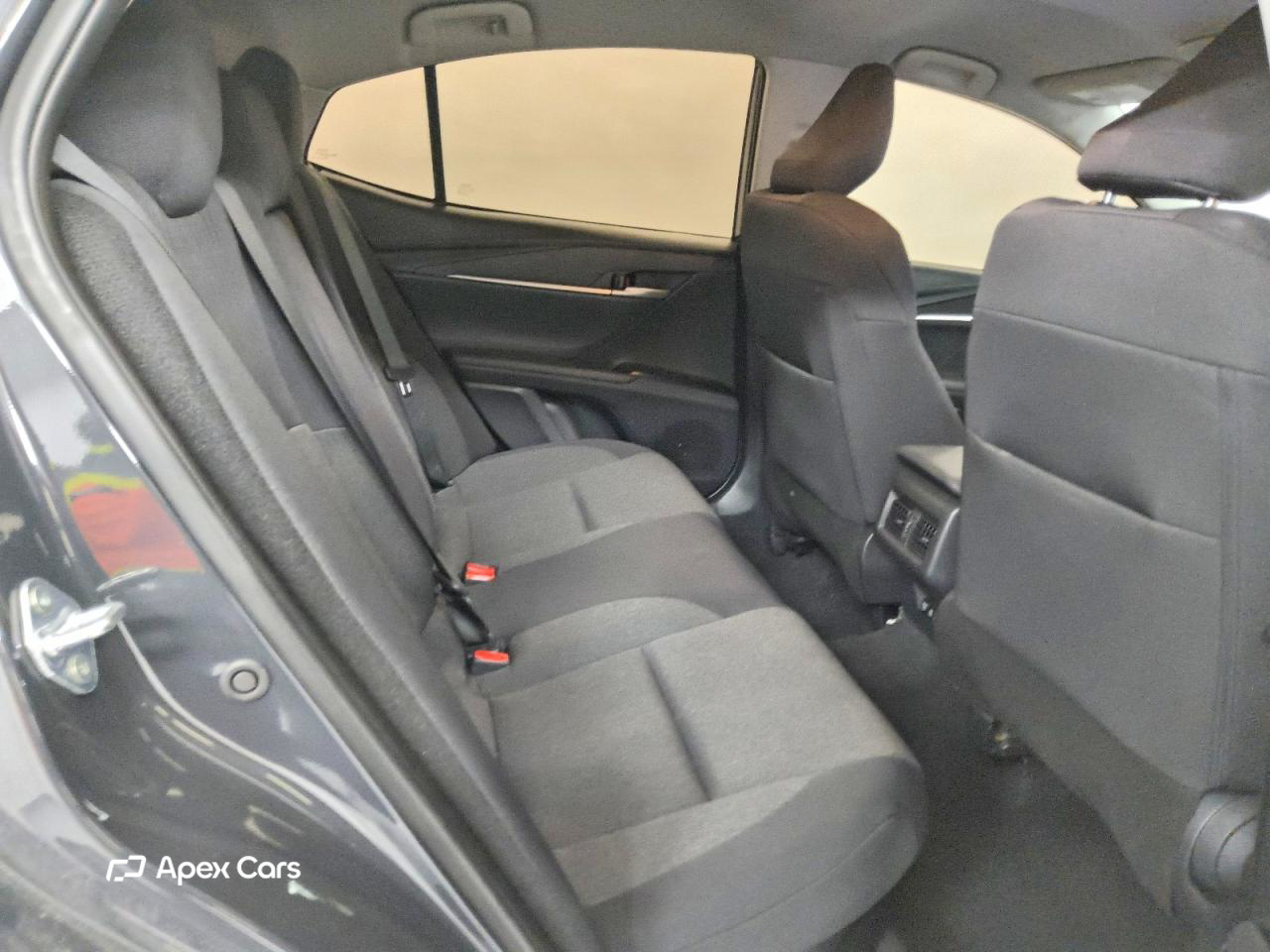Toyota Camry 2025