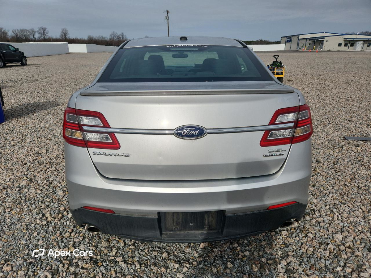 Ford Taurus 2013