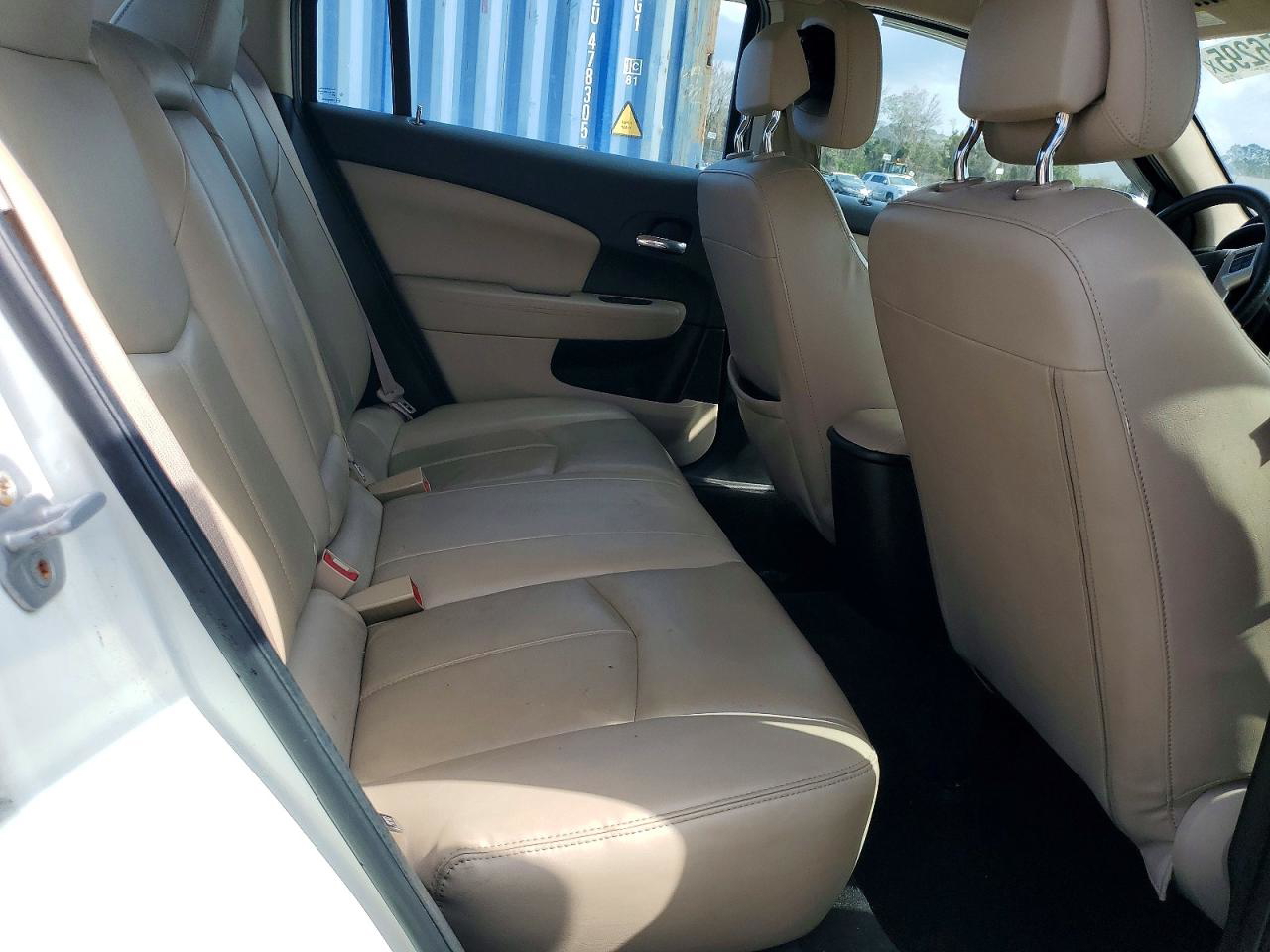 Chrysler 200 2011