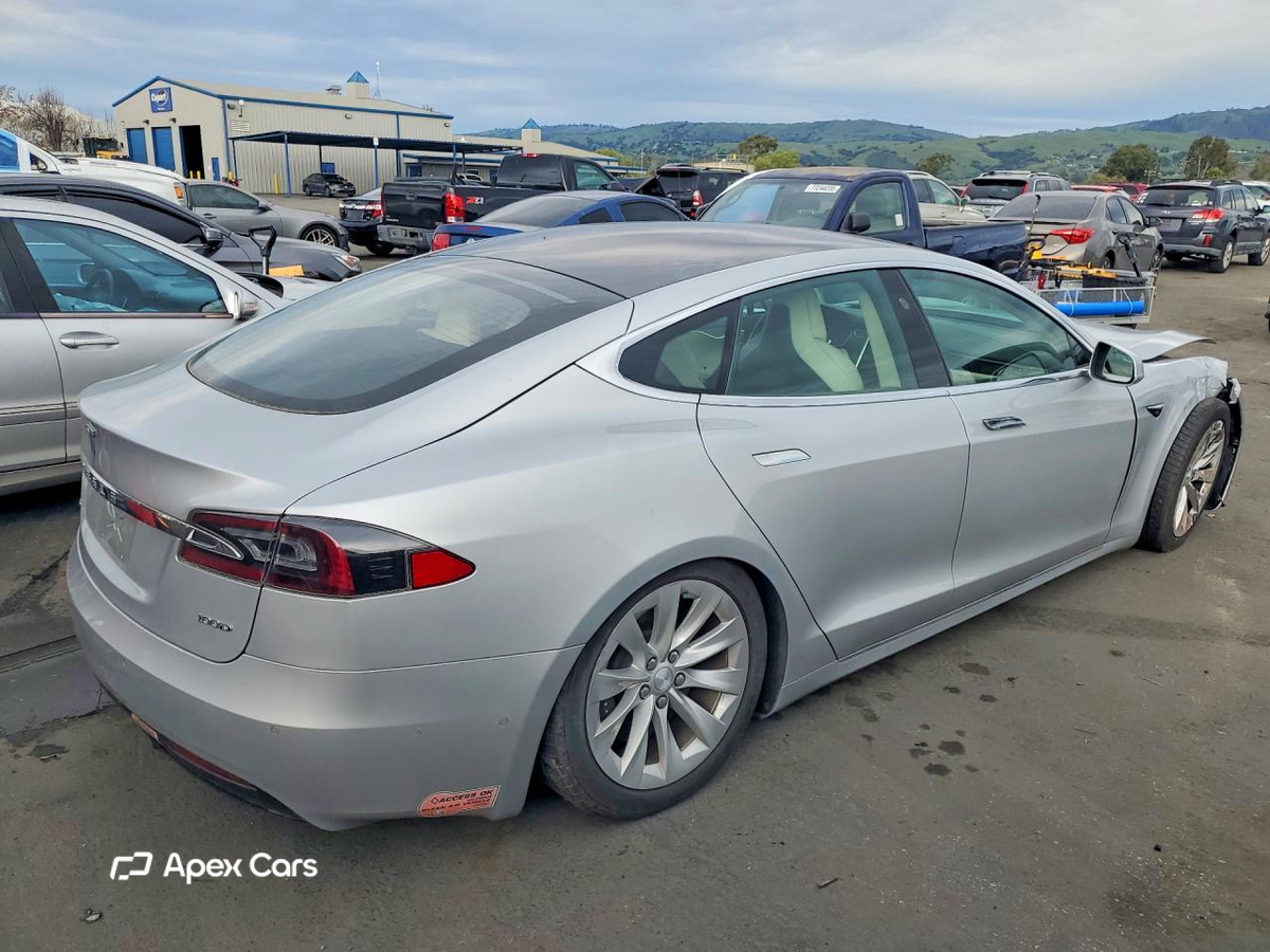 Tesla Model S 2018