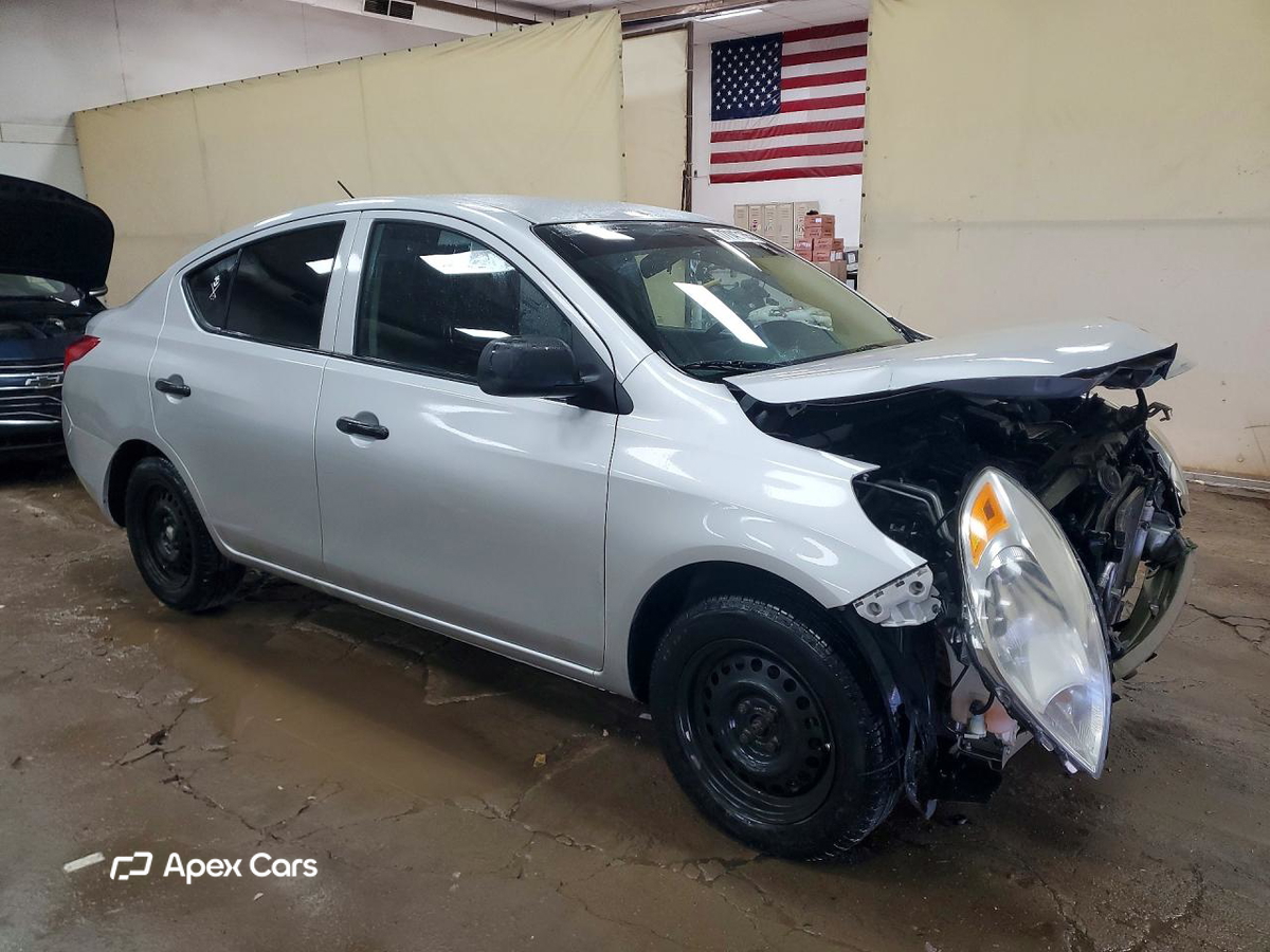 Nissan Versa 2012