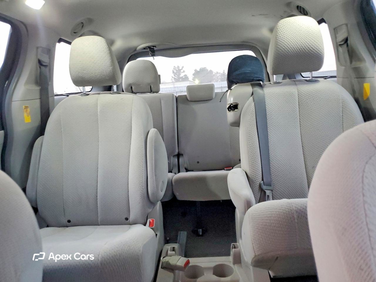 Toyota Sienna 2014