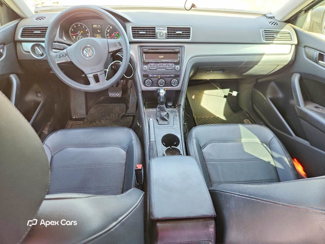 Volkswagen Passat 2013