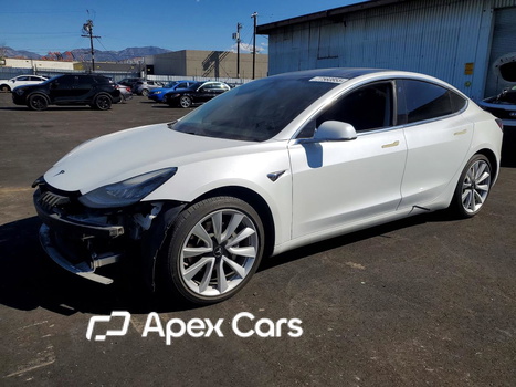 Tesla Model 3 2019 - Image 1 of 14