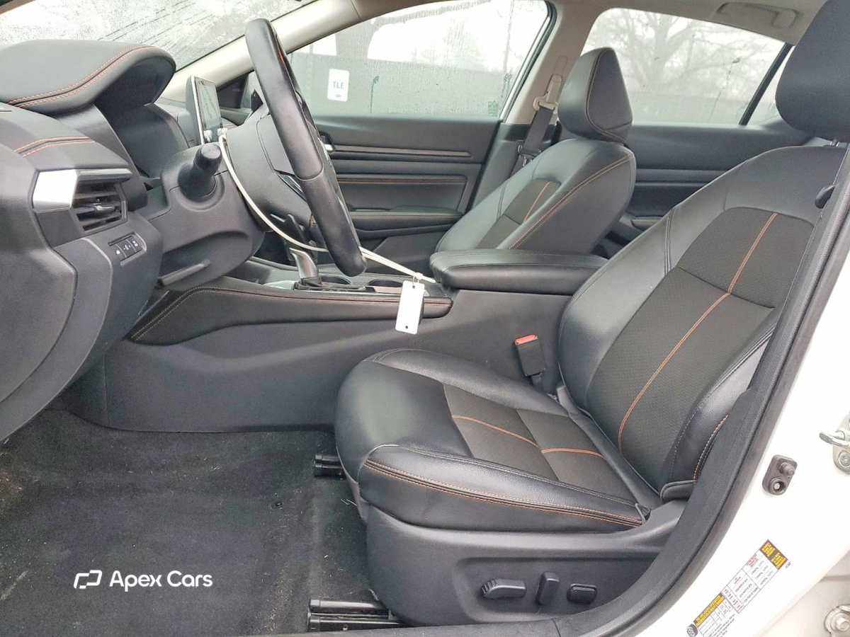 Nissan Altima 2020