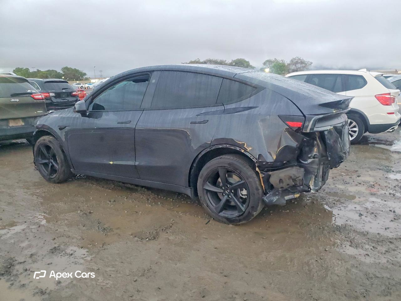 Tesla Model Y 2026