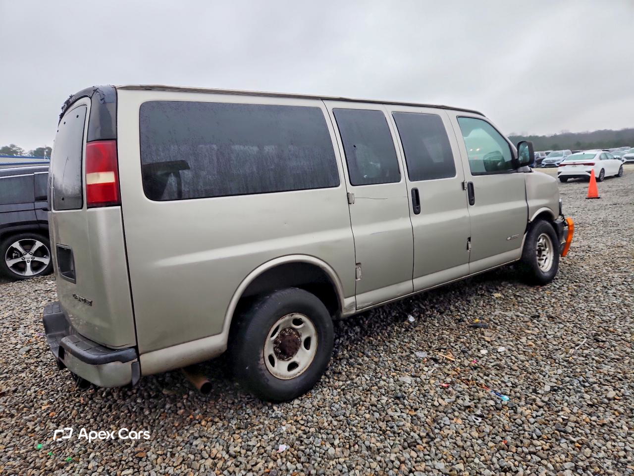 Chevrolet Express 2003