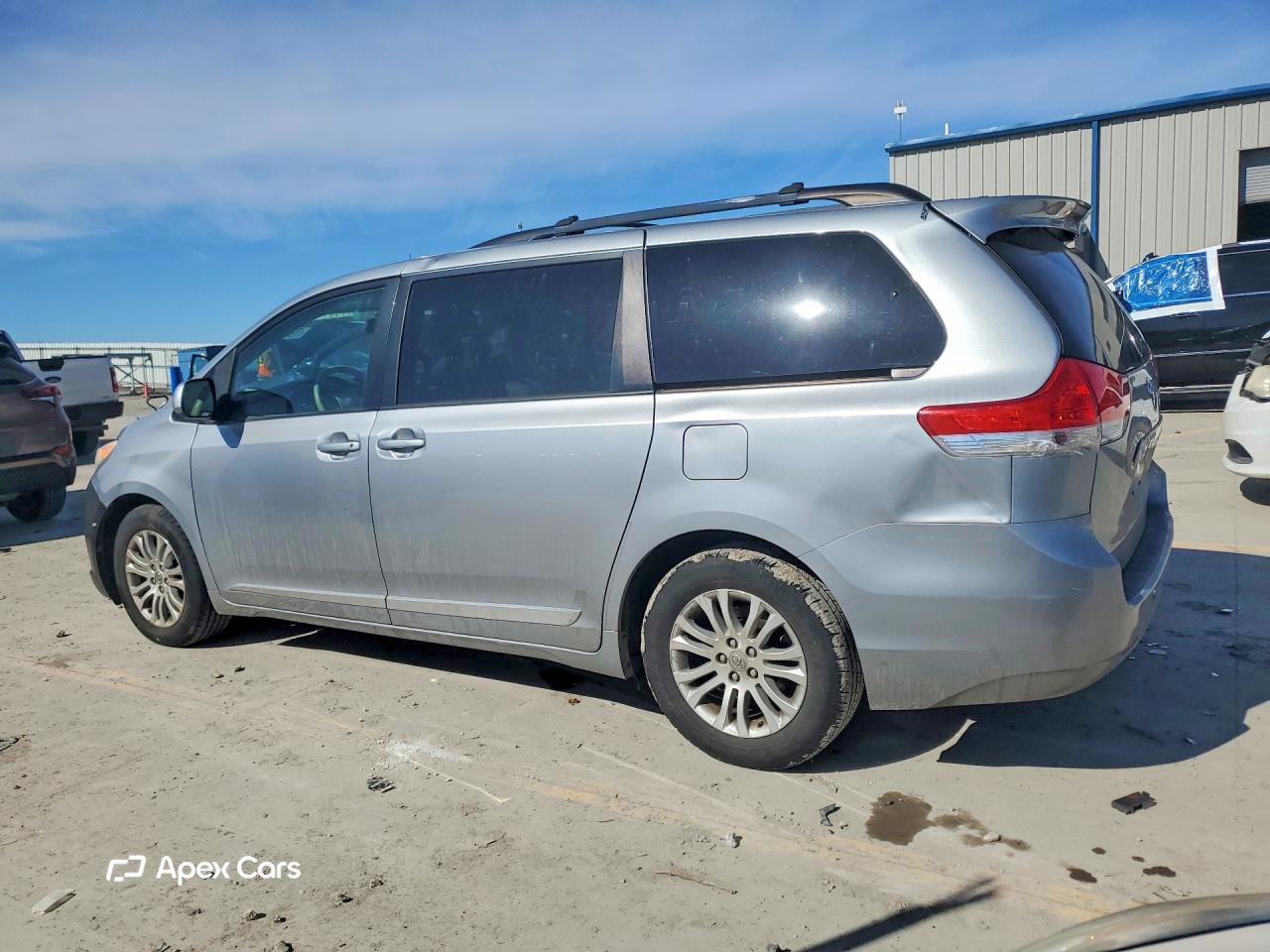 Toyota Sienna 2011