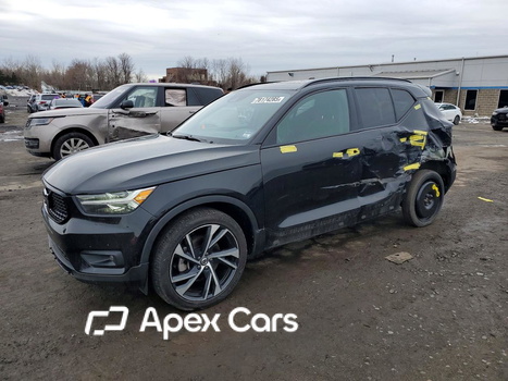 Volvo XC40 2021 - Image 1 of 15