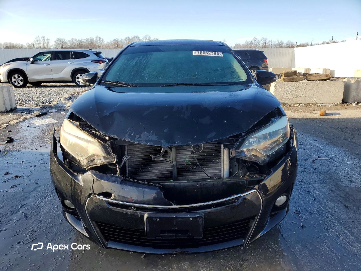 Toyota Corolla 2015