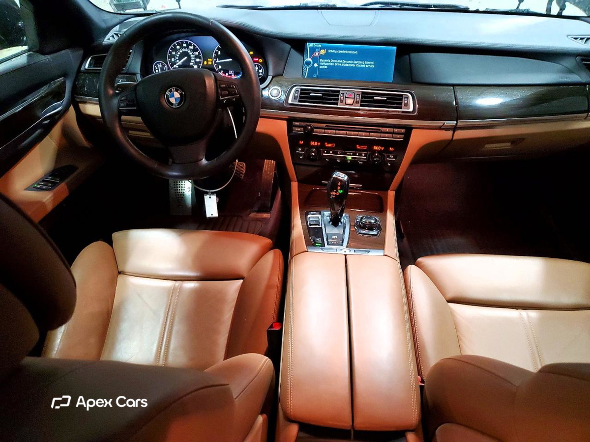 BMW Series 7 2011