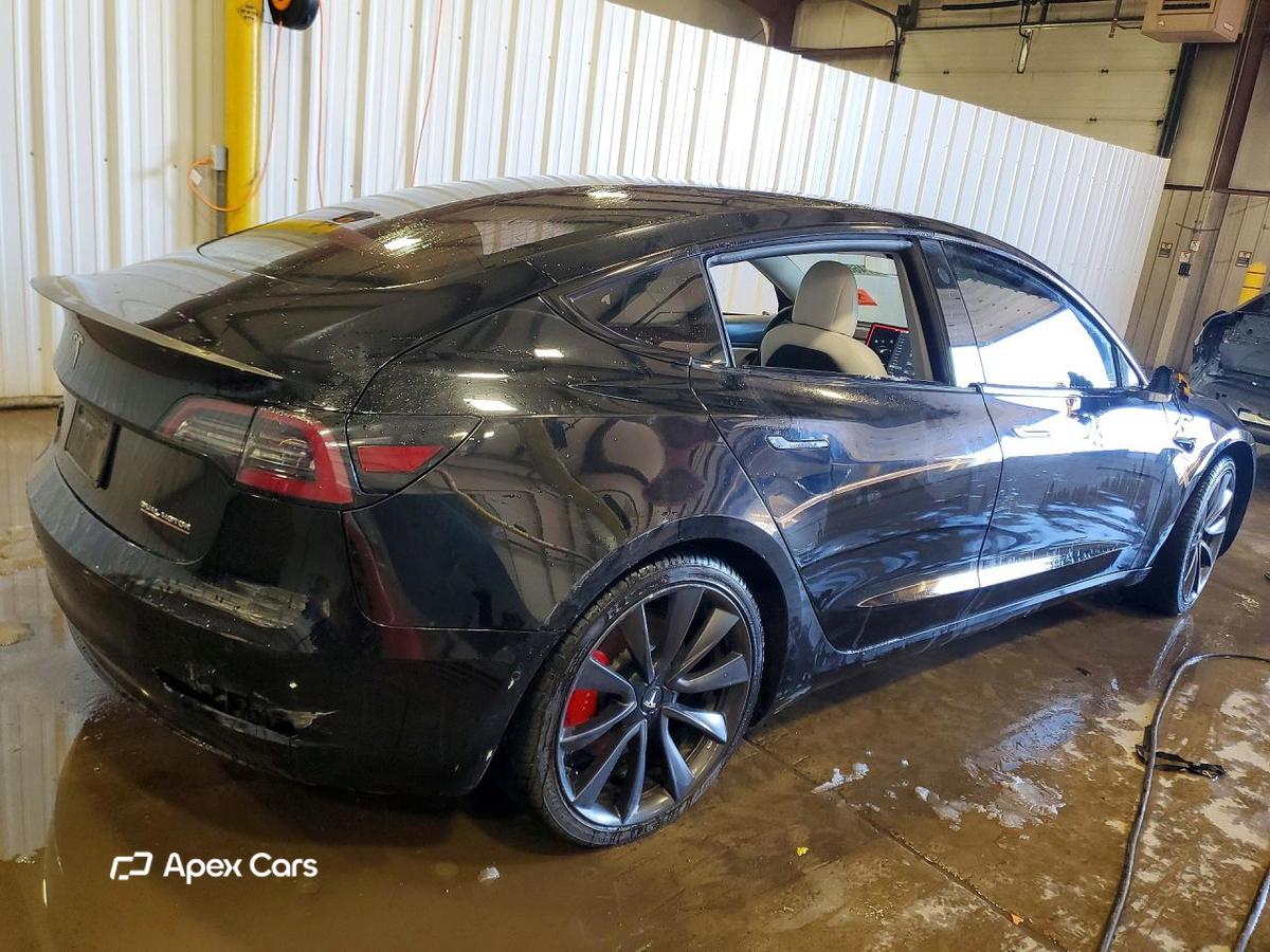 Tesla Model 3 2020