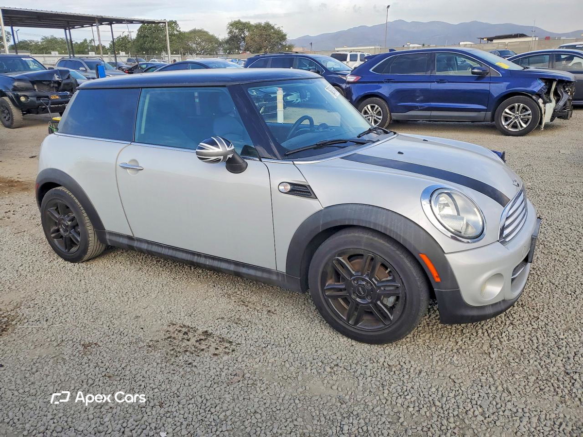 MINI Cooper 2013
