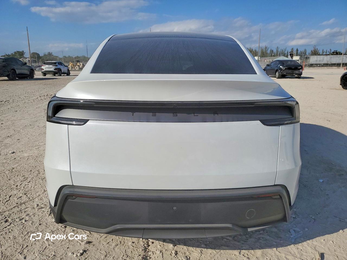 Tesla Model Y 2026