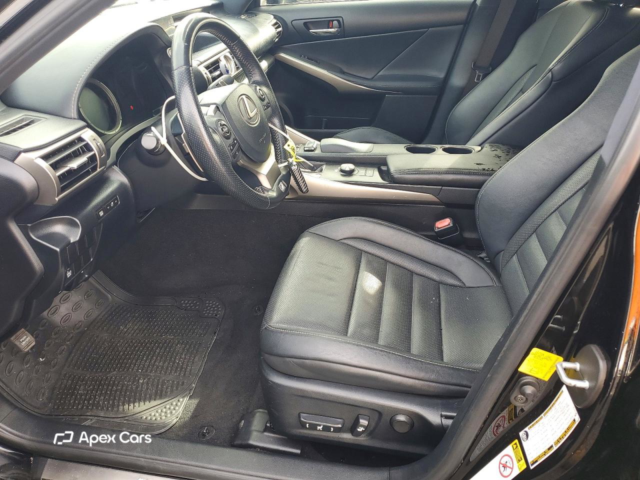 Lexus IS 2015