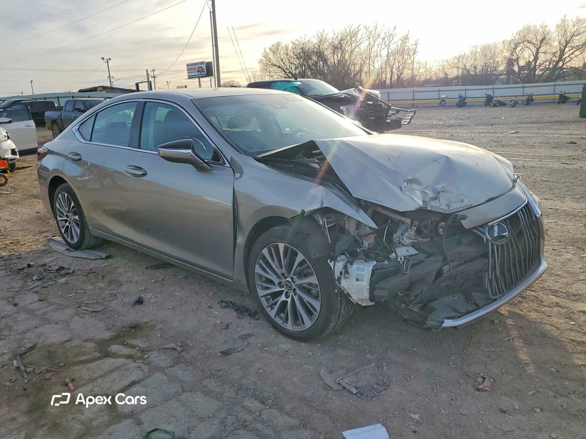 Lexus ES 2021